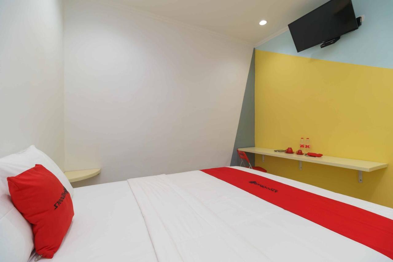 Reddoorz @ Taman Galaxy Hotel 2*
